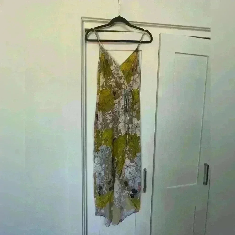 Astr the Label Women’s Spaghetti Strap Floral Midi Dress Size M